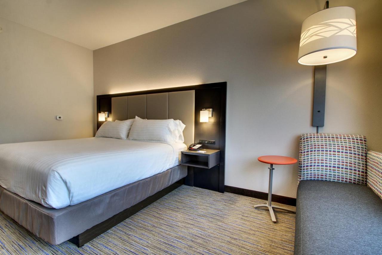 Holiday Inn Express & Suites Charleston Ne Mt Pleasant Us17 By Ihg Mount Pleasant Exterior foto