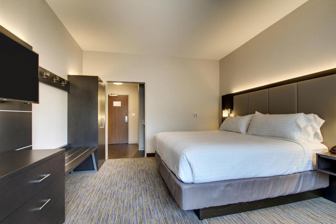 Holiday Inn Express & Suites Charleston Ne Mt Pleasant Us17 By Ihg Mount Pleasant Exterior foto